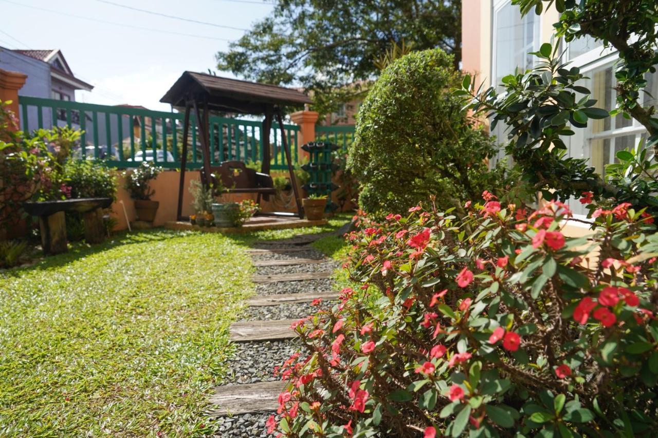 Charming Tagaytay Vacation Home Tagaytay City Exterior foto